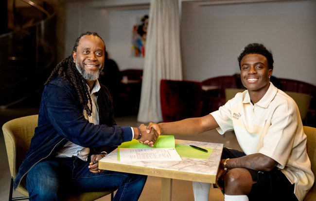 Christ Inao rejoint la famille Orange