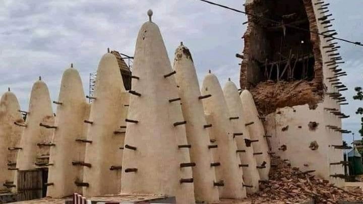 Burkina Faso : « Les gens se cachent derrière la question de liberté religieuse pour enflammer le pays » (Émile Zerbo)