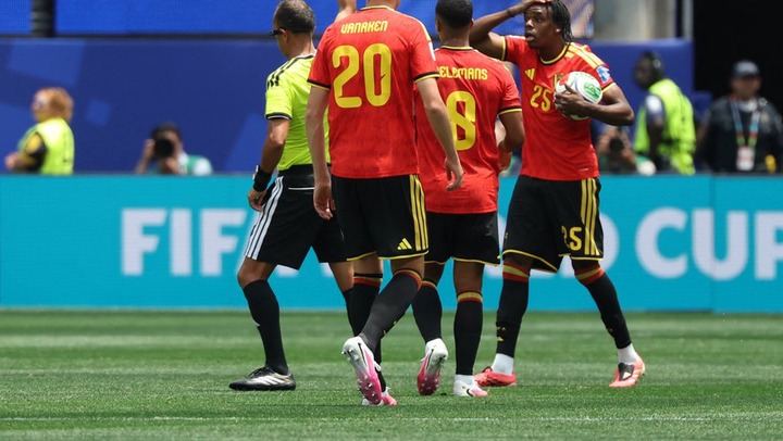 "Les noirs n’ont pas la concentration pour tenir plus de 80 minutes" : la polémique explose après les propos racistes d’un consultant après le carton rouge belge à la Coupe du monde