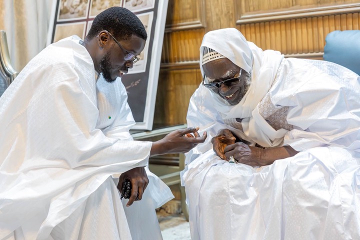Président Bassirou Diomaye Faye et le Khalife des Mourides Serigne Mountakha Mbacké
