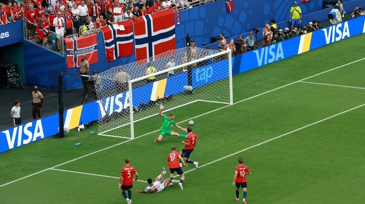 Coupe du monde. L’égalisation de l’Angleterre déviée par un câble ? Aurait-elle dû être annulée ?