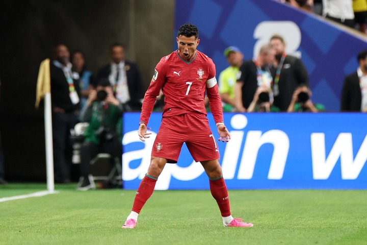 Le doublé de Cristiano Ronaldo face à l’Ouzbékistan en vidéo